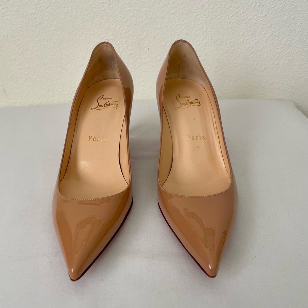 Christian Louboutin Patent Décolleté 554 70 pumps 36.5 Nude